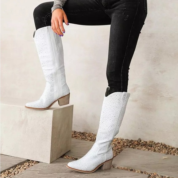 Pierre Dumas White Rhinestone Cowgirl Boots / Eras Tour - Lightly Worn / Size 8 - Picture 3 of 7